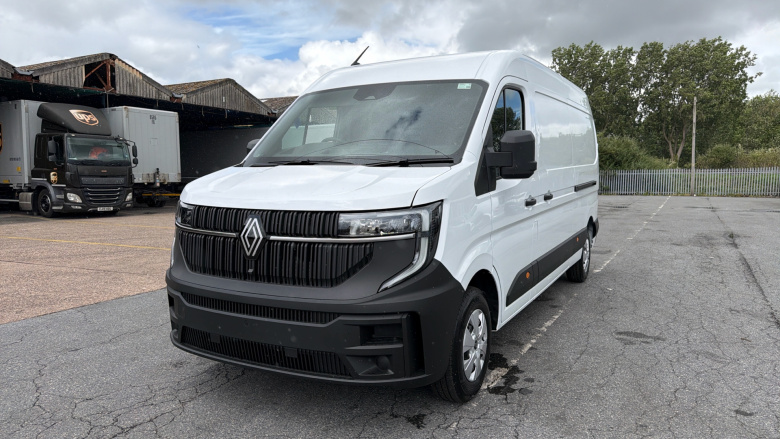 Renault Master Lwb Diesel Fwd LM35 Blue dCi 150 Advance Medium Roof Van
